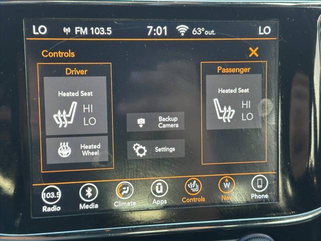 Photo of 2019 Gray Jeep Grand Cherokee