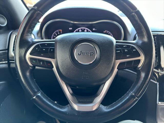 Photo of 2019 Gray Jeep Grand Cherokee