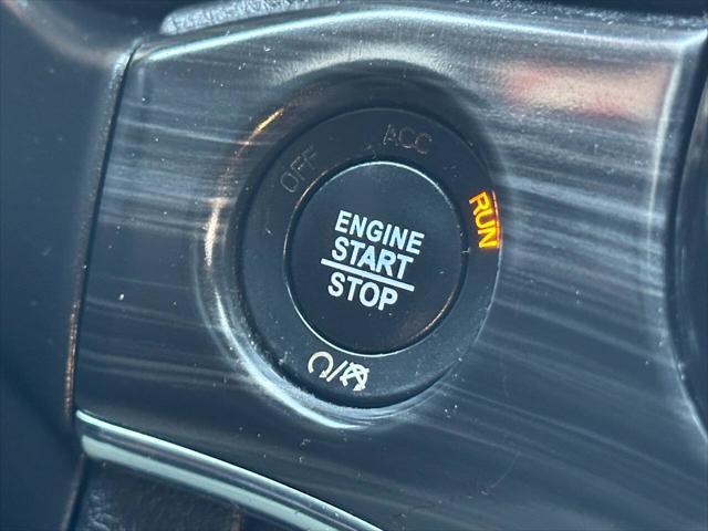 Photo of 2019 Gray Jeep Grand Cherokee