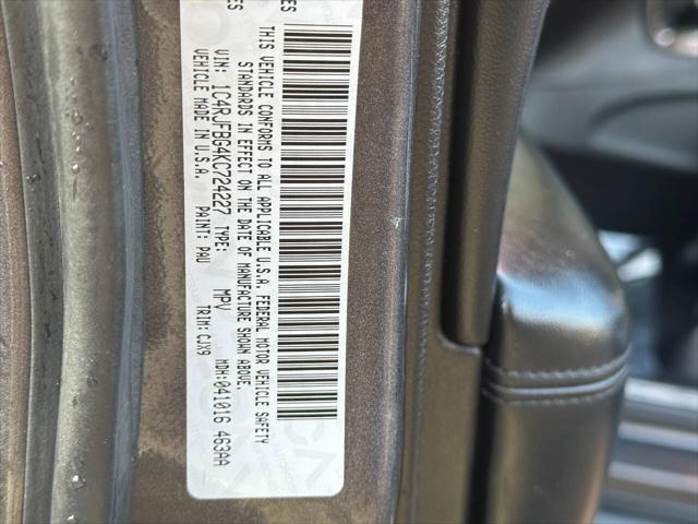 Photo of 2019 Gray Jeep Grand Cherokee