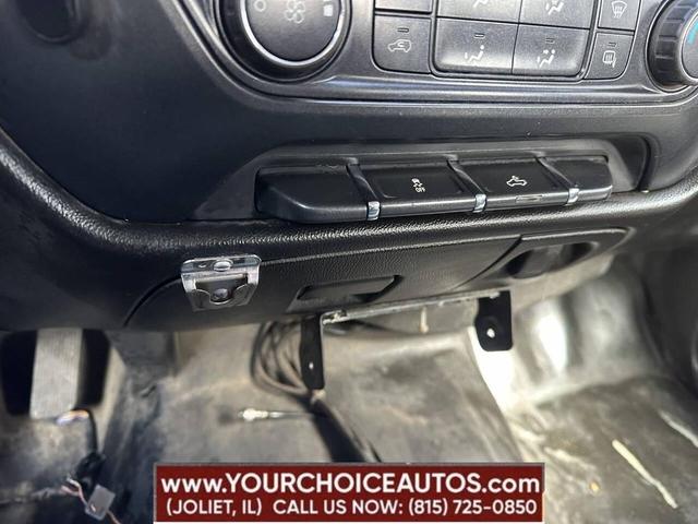 Photo of 2016 White Chevrolet Silverado 1500