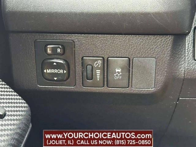 Photo of 2015 Blue Toyota RAV4