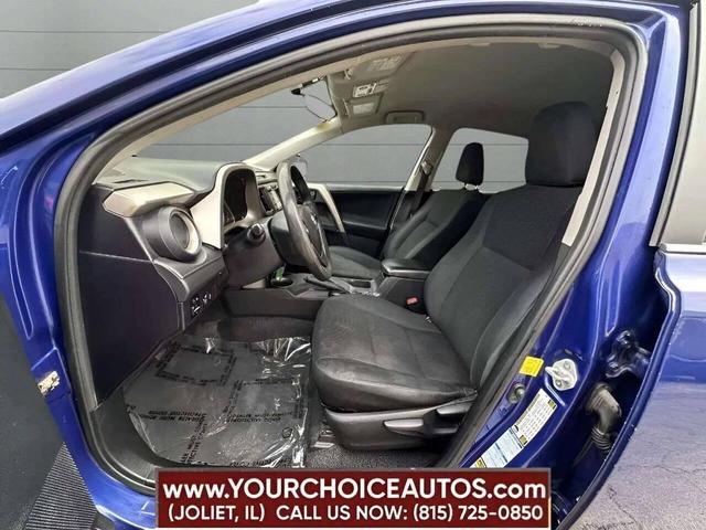 Photo of 2015 Blue Toyota RAV4