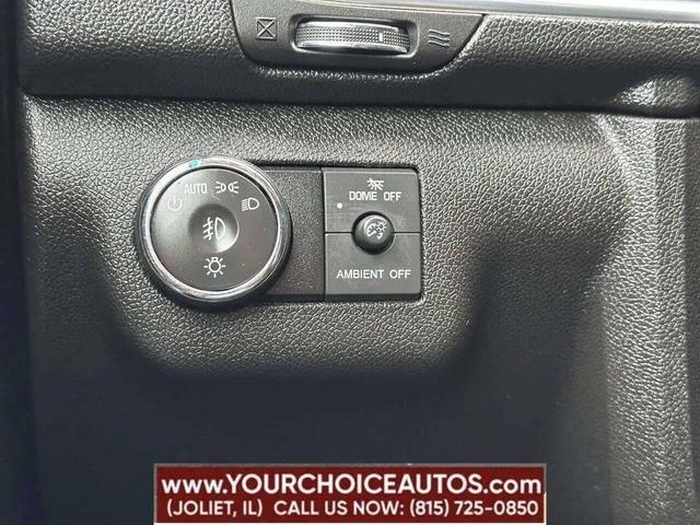 Photo of 2016 White Chevrolet Traverse