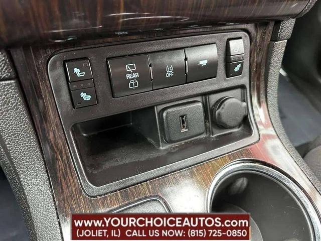 Photo of 2016 White Chevrolet Traverse