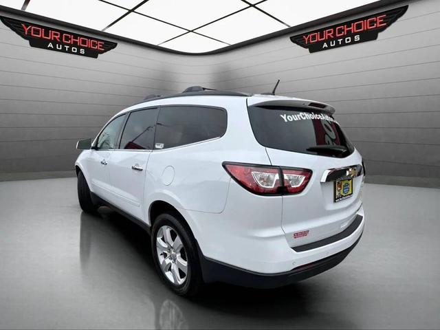 Photo of 2016 White Chevrolet Traverse