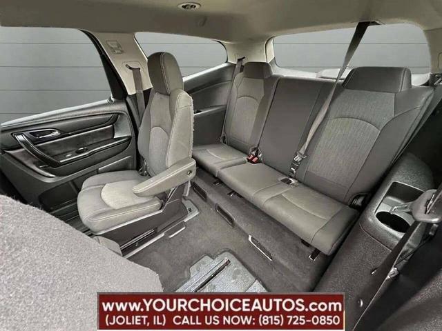 Photo of 2016 White Chevrolet Traverse