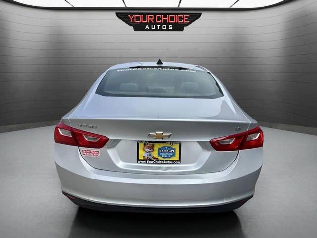 Photo of 2016 Silver Chevrolet Malibu