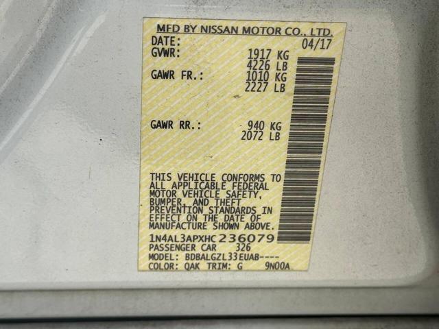 Photo of 2017 White Nissan Altima