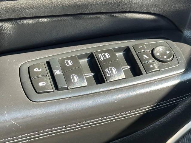 Photo of 2016 Black Jeep Grand Cherokee