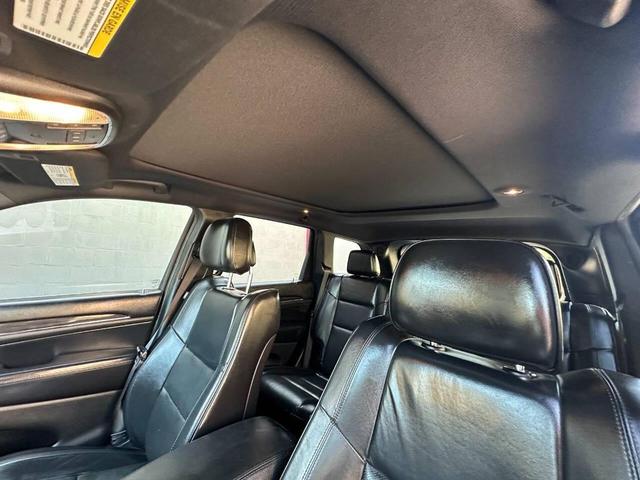 Photo of 2016 Black Jeep Grand Cherokee