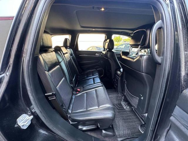 Photo of 2016 Black Jeep Grand Cherokee