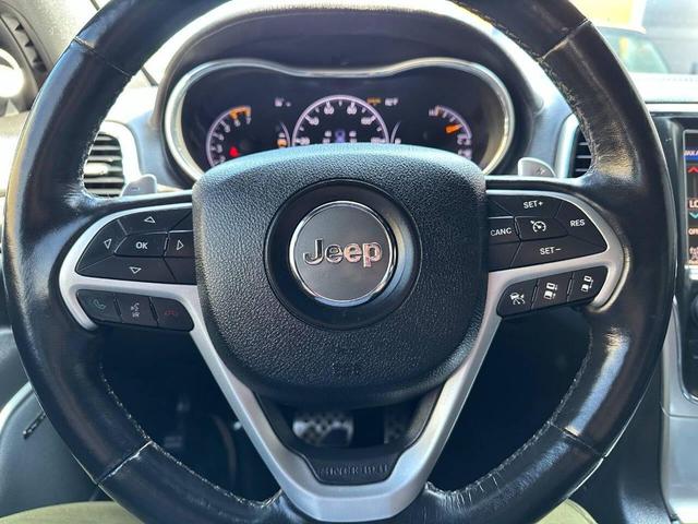 Photo of 2016 Black Jeep Grand Cherokee