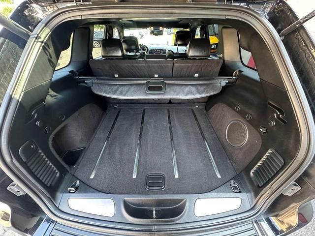 Photo of 2016 Black Jeep Grand Cherokee