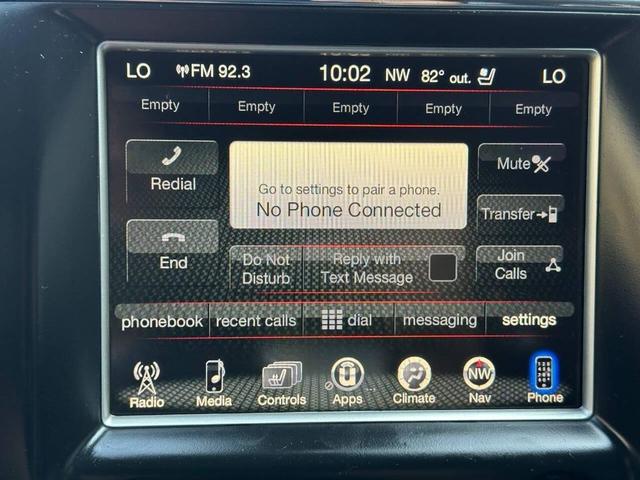 Photo of 2016 Black Jeep Grand Cherokee
