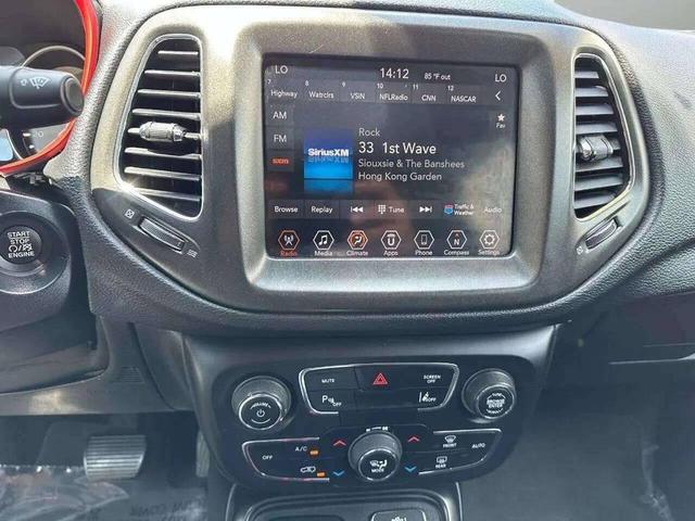 Photo of 2021 Gray Jeep Compass