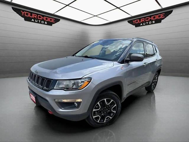 Photo of 2021 Gray Jeep Compass