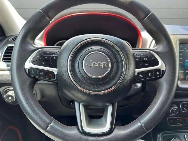 Photo of 2021 Gray Jeep Compass