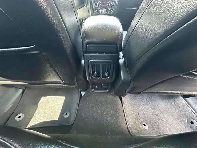 Photo of 2021 Gray Jeep Compass