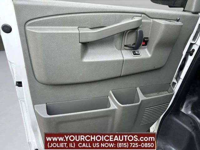 Photo of 2016 White Chevrolet Express 2500