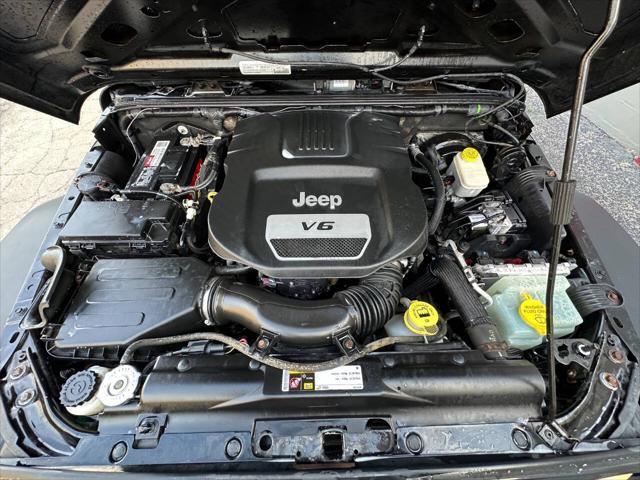 Photo of 2015 Black Jeep Wrangler Unlimited