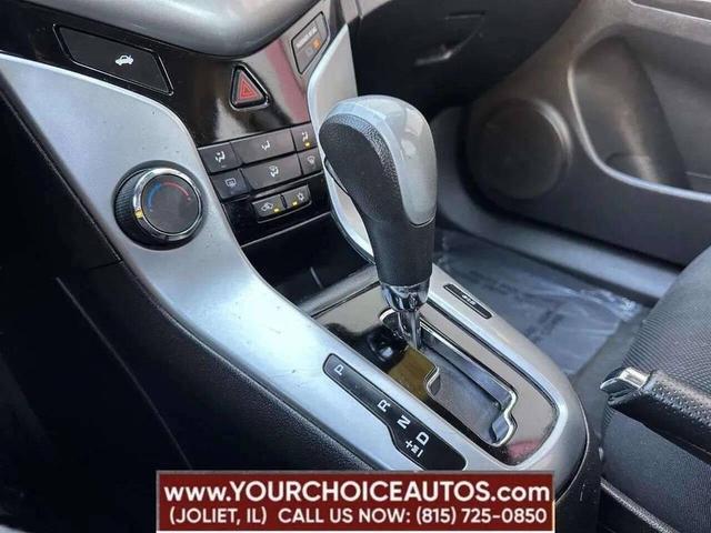 Photo of 2016 Red Chevrolet Cruze Limited