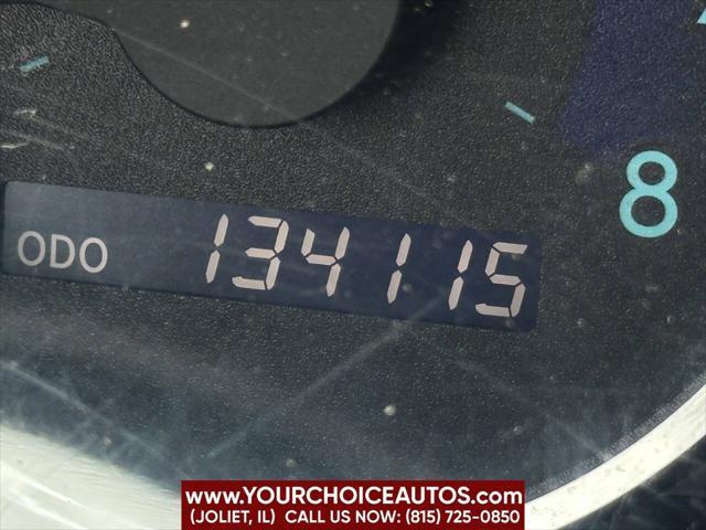 Photo of 2009 Silver Toyota Sienna