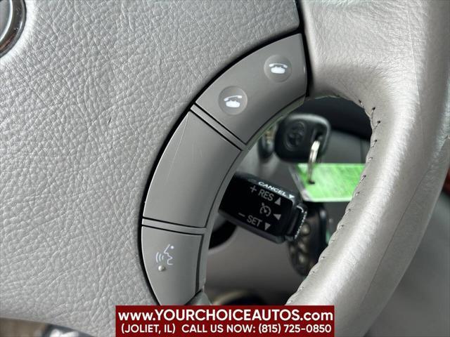 Photo of 2009 Silver Toyota Sienna