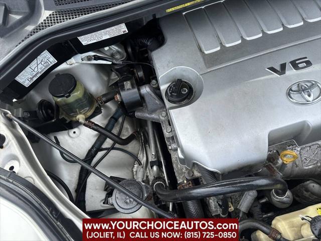 Photo of 2009 Silver Toyota Sienna