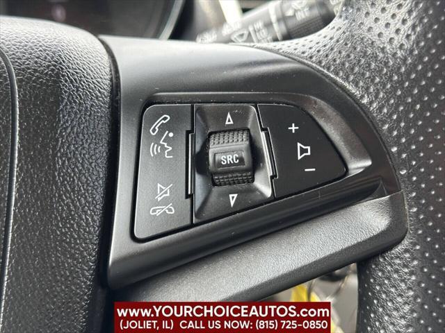 Photo of 2017 Silver Chevrolet Trax