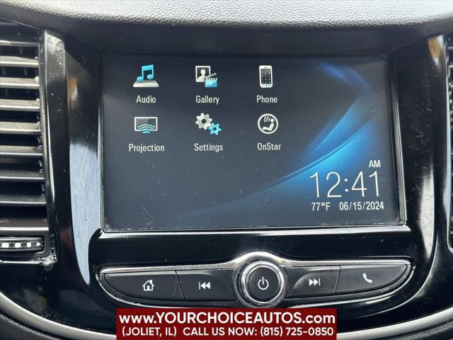 Photo of 2017 Silver Chevrolet Trax