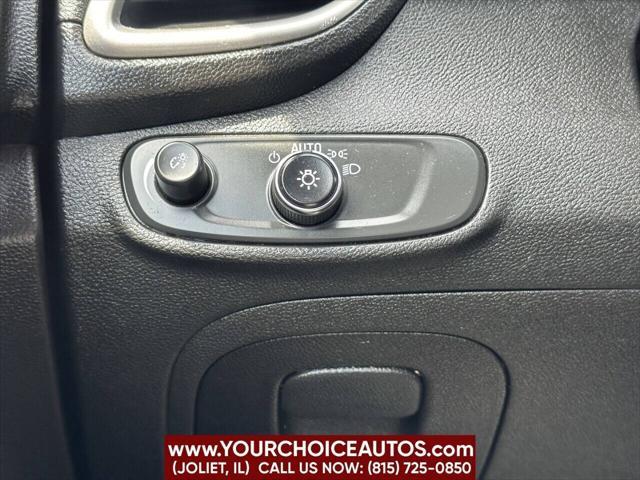 Photo of 2017 Silver Chevrolet Trax