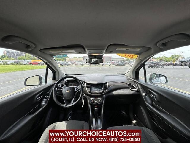 Photo of 2017 Silver Chevrolet Trax