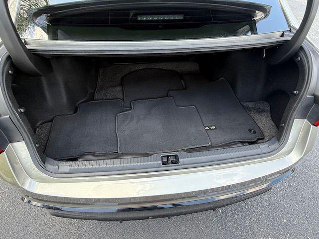 Photo of 2023 Gray Lexus IS 350