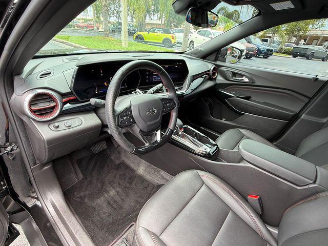 Photo of 2024 Mosaic Black Metallic Chevrolet Trax