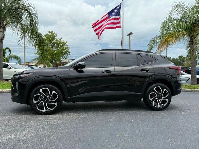 Photo of 2024 Mosaic Black Metallic Chevrolet Trax