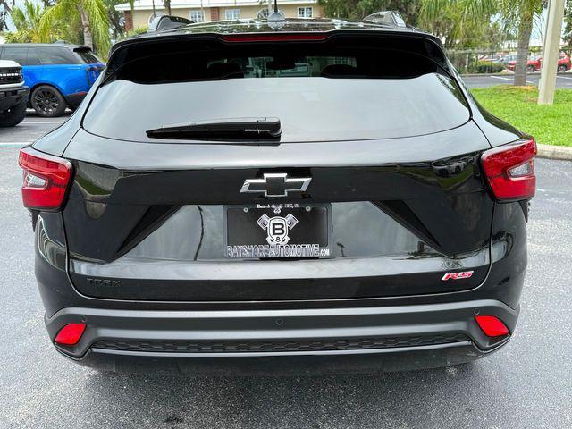 Photo of 2024 Mosaic Black Metallic Chevrolet Trax