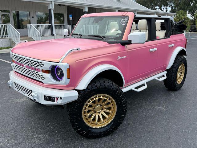 Photo of 2024 Oxford White Ford Bronco