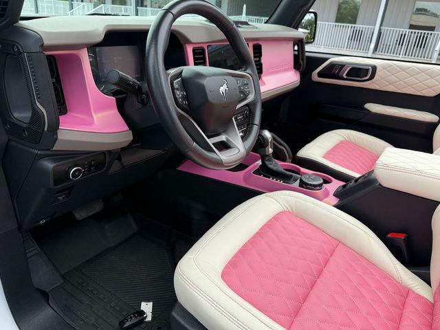 Photo of 2024 Oxford White Ford Bronco
