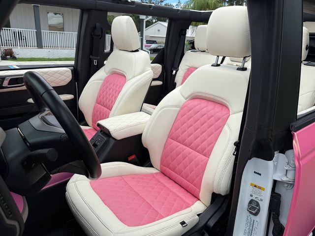 Photo of 2024 Oxford White Ford Bronco