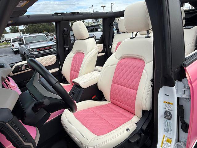 Photo of 2024 Oxford White Ford Bronco