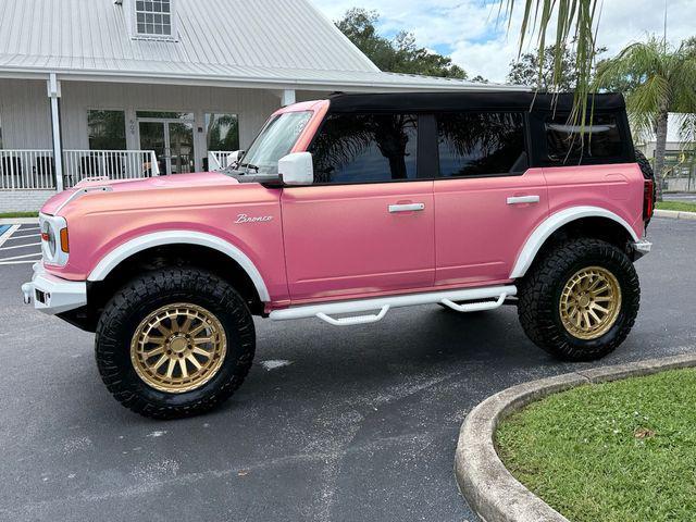 Photo of 2024 Oxford White Ford Bronco