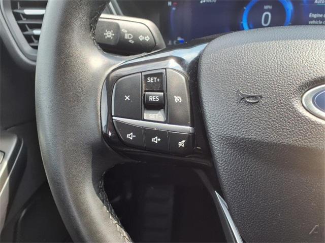 Photo of 2022 Agate Black Metallic Ford Escape