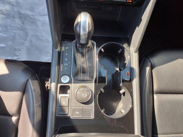 Photo of 2021 White Volkswagen Atlas Cross Sport