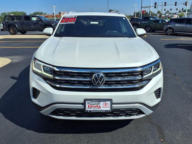 Photo of 2021 White Volkswagen Atlas Cross Sport