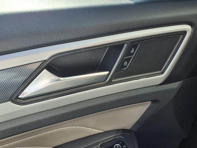 Photo of 2021 White Volkswagen Atlas Cross Sport