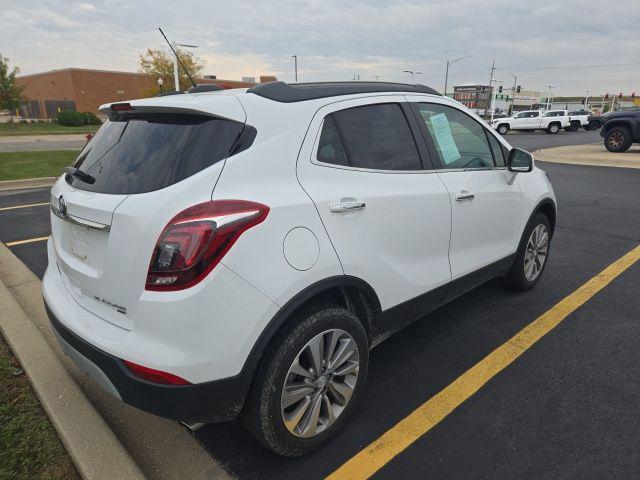 Photo of 2020 Summit White Buick Encore