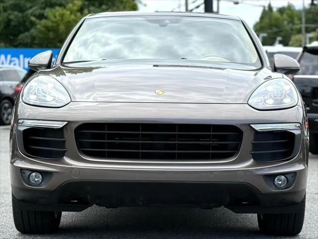 Photo of 2016 Mahogany Metallic Porsche Cayenne