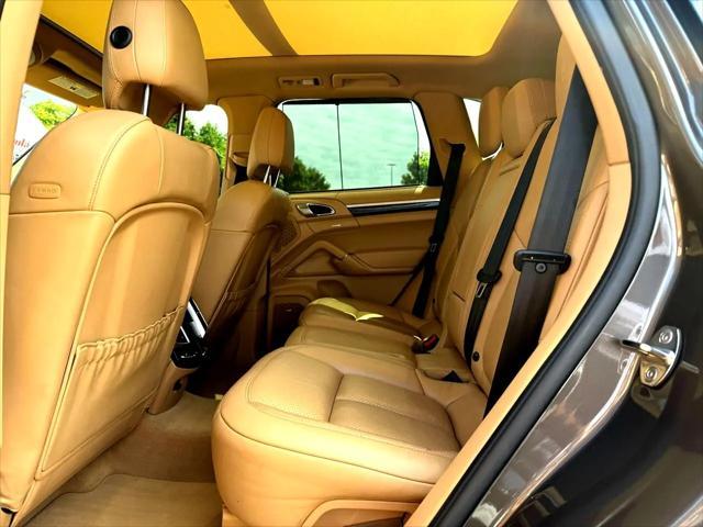 Photo of 2016 Mahogany Metallic Porsche Cayenne