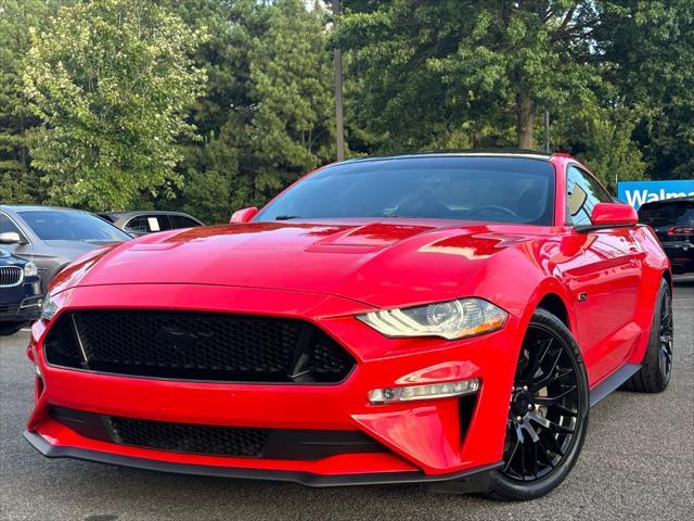 Photo of 2018 Race Red Ford Mustang